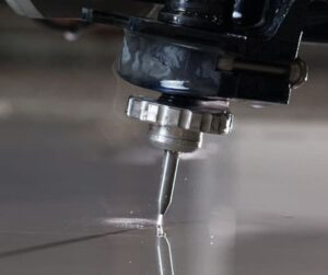 finitura lavorazione waterjet metalli